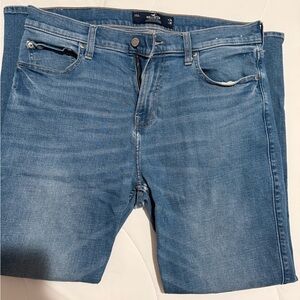 Hollister Men's Athletic Slim Straight Jeans 34x30